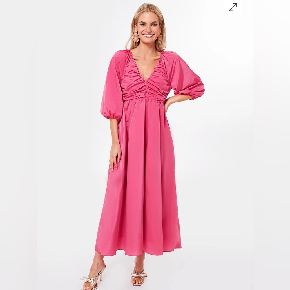 HYACINTH HOUSE Fuchsia Ruched V-Neck Gia Maxi Dress